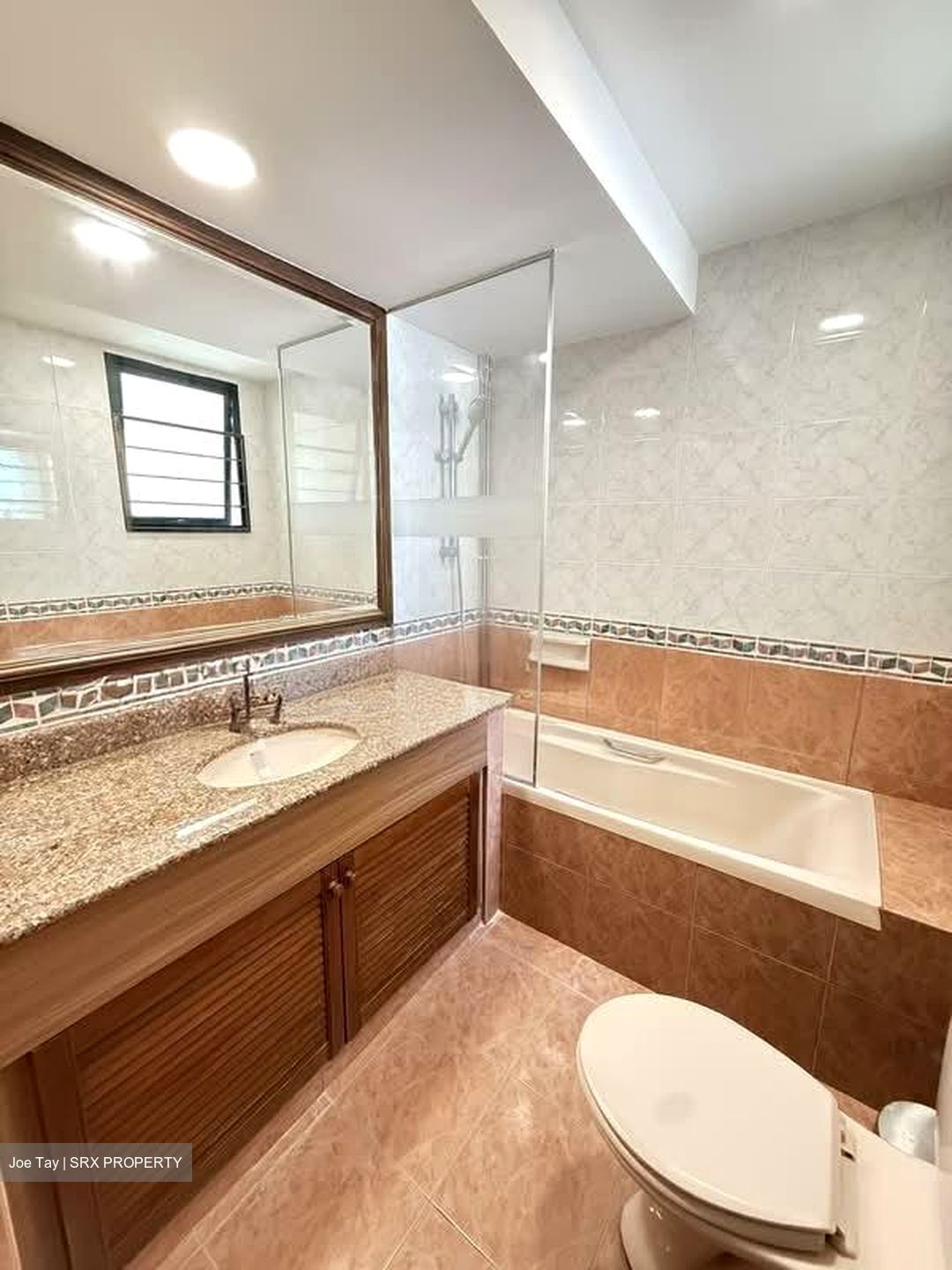 Simsville (D14), Condominium #558785971